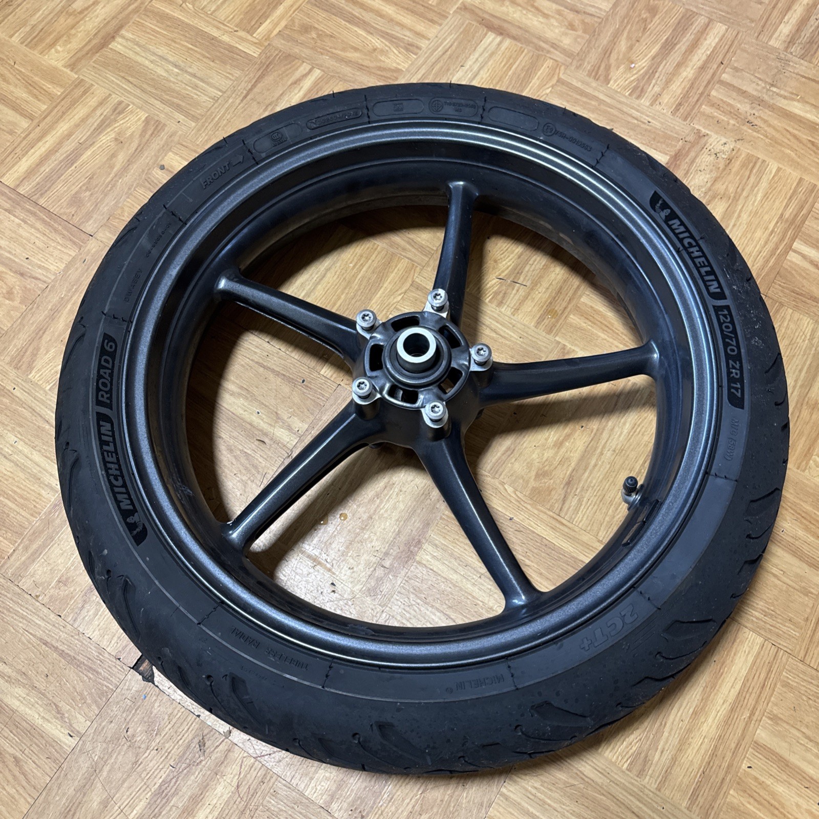 2009 08-12 Triumph Street Triple R 675 OEM Front Wheel Rim Straight 17x3.5 Tire