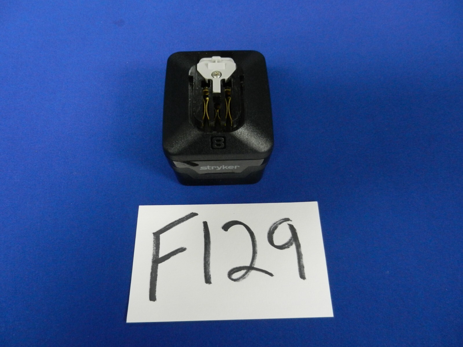 F129 Stryker 8215000000 System 8 Large Battery G2U F129 Stryker 8215000000 System 8 Large Battery G2U