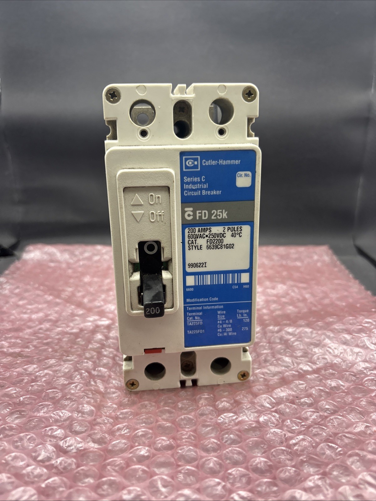 Eaton Cutler Hammer FD2200 Circuit Breaker Series C, 200A, 2 Pole, 250VDC