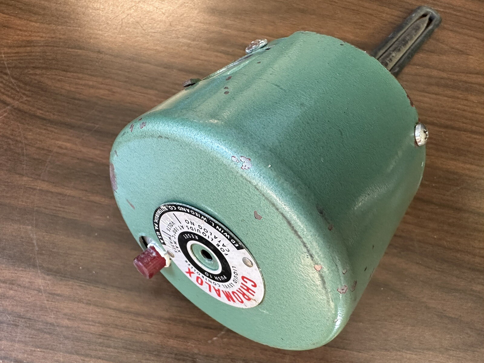 CHROMALOX WC-120 LIQUID LEVEL CONTROLLER 100W 120V LEVEL SENSORS AND TRANSMITTER CHROMALOX WC-120 LIQUID LEVEL CONTROLLER 100W 120V LEVEL SENSORS AND TRANSMITTER