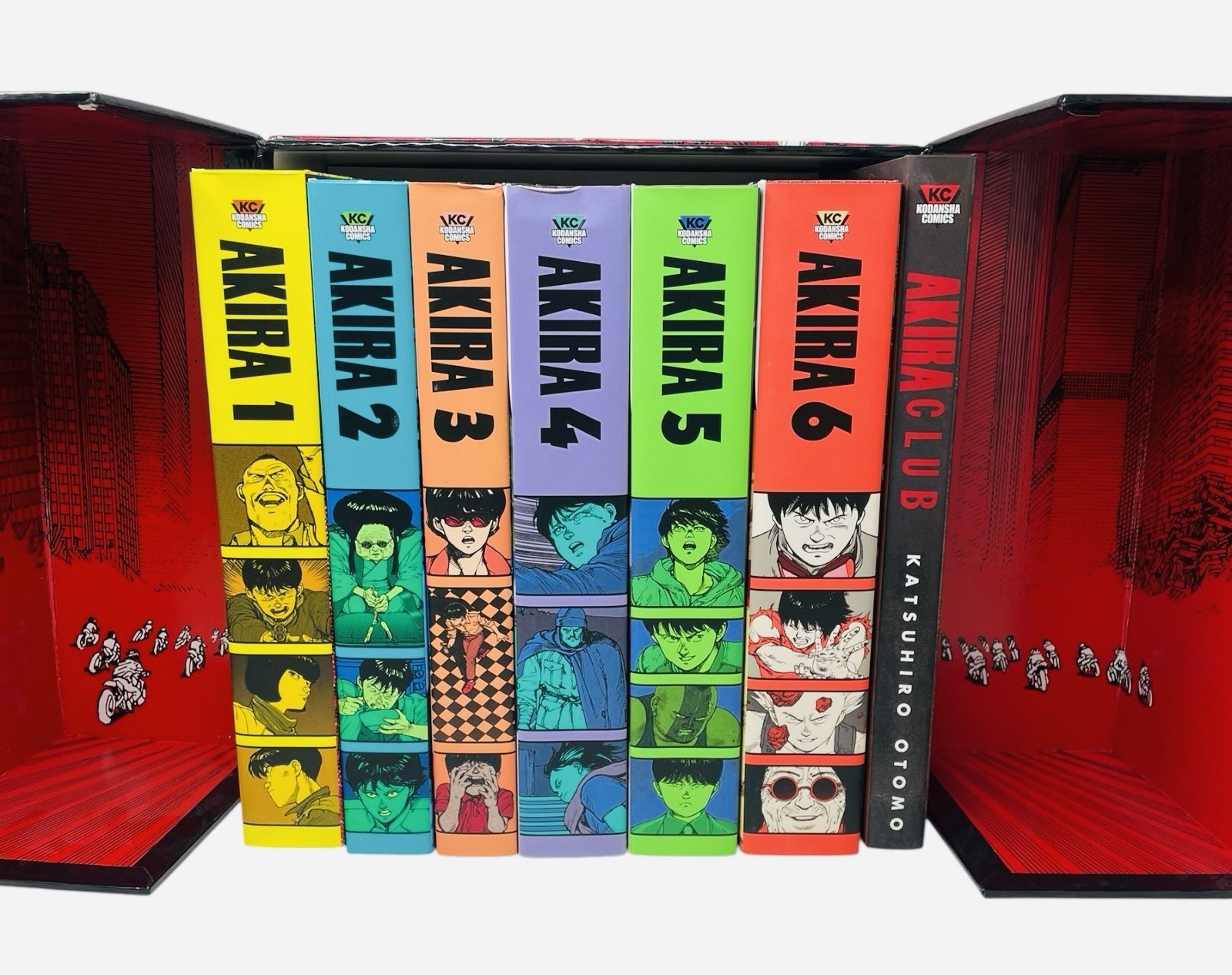Akira 35th Anniversary Box Set Hardcover Plus Patch Akira 35th Anniversary Box Set Hardcover Plus Patch