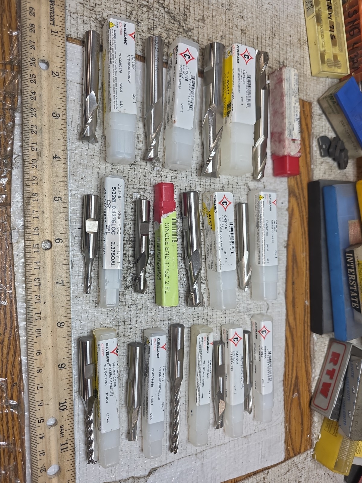 NEW QTY OF 13 CLEVELAND END MILL LOT 5/32\