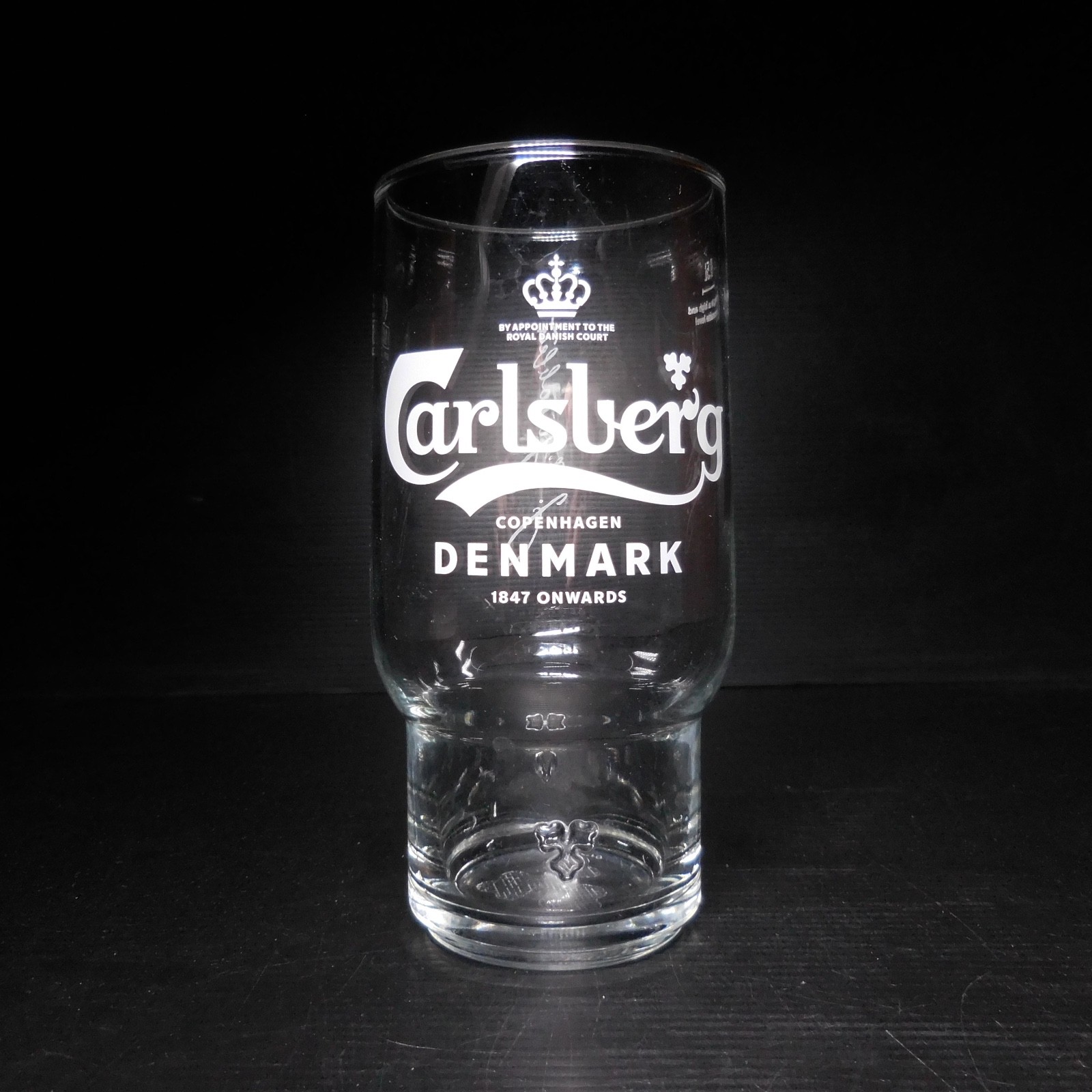N25.235 Carlsberg Copenhagen Denmark 1847 Jacobsen Royal Danish Court Bow Beer