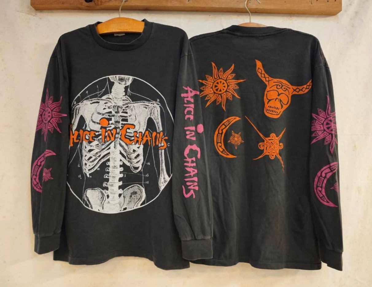 Alice In Chains Vintage 90s Y2K Rock Band Long Sleeve Size L RARE Shirt REPRINT