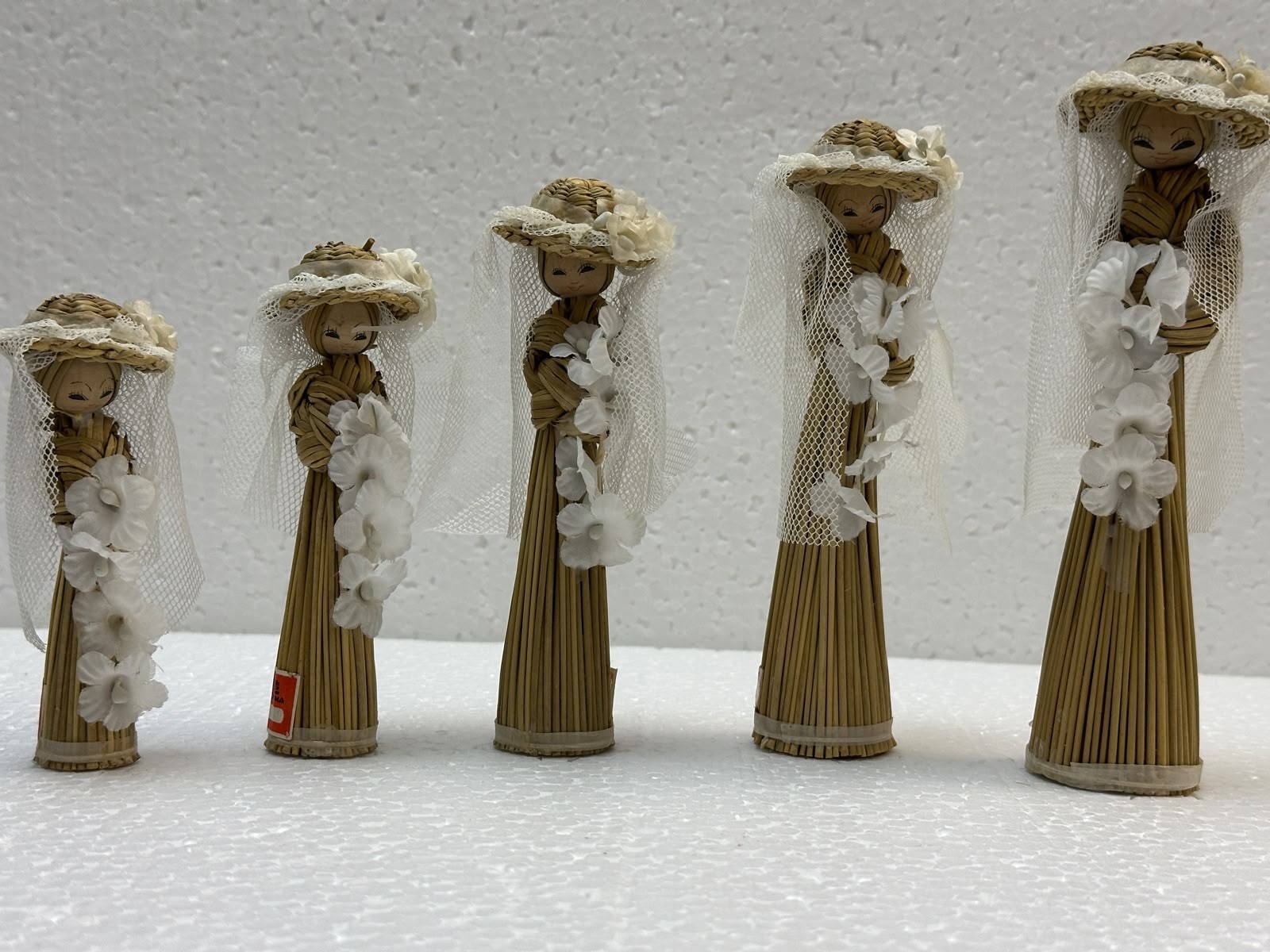 Vintage Handcrafted Straw Doll Figurines Set Made in China Asian Folk Art Decor