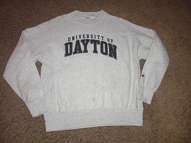 Vintage UNIVERSITY OF DAYTON gray CHAMPION Reverse Weave thick Sweatshirt Medium