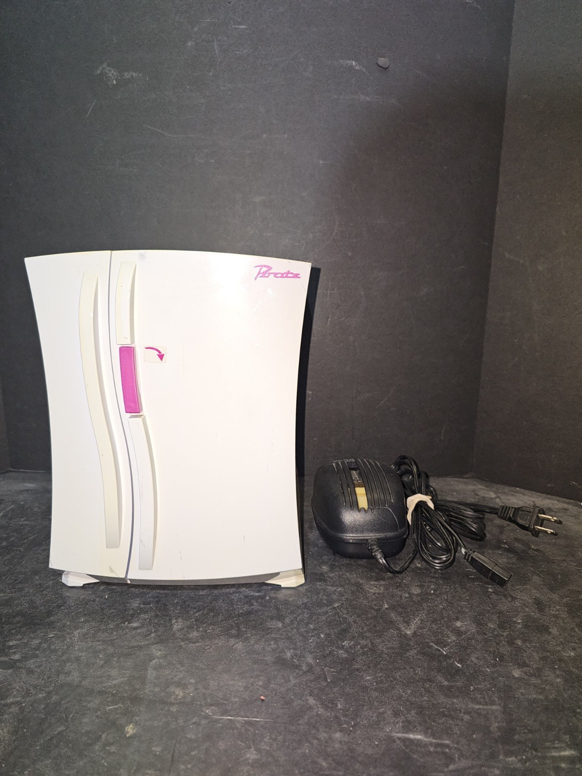 Vintage Y2K 2004 Original Bratz Chill-Out Fridge Refrigerator- Tested & Works Vintage Y2K 2004 Original Bratz Chill-Out Fridge Refrigerator- Tested & Works