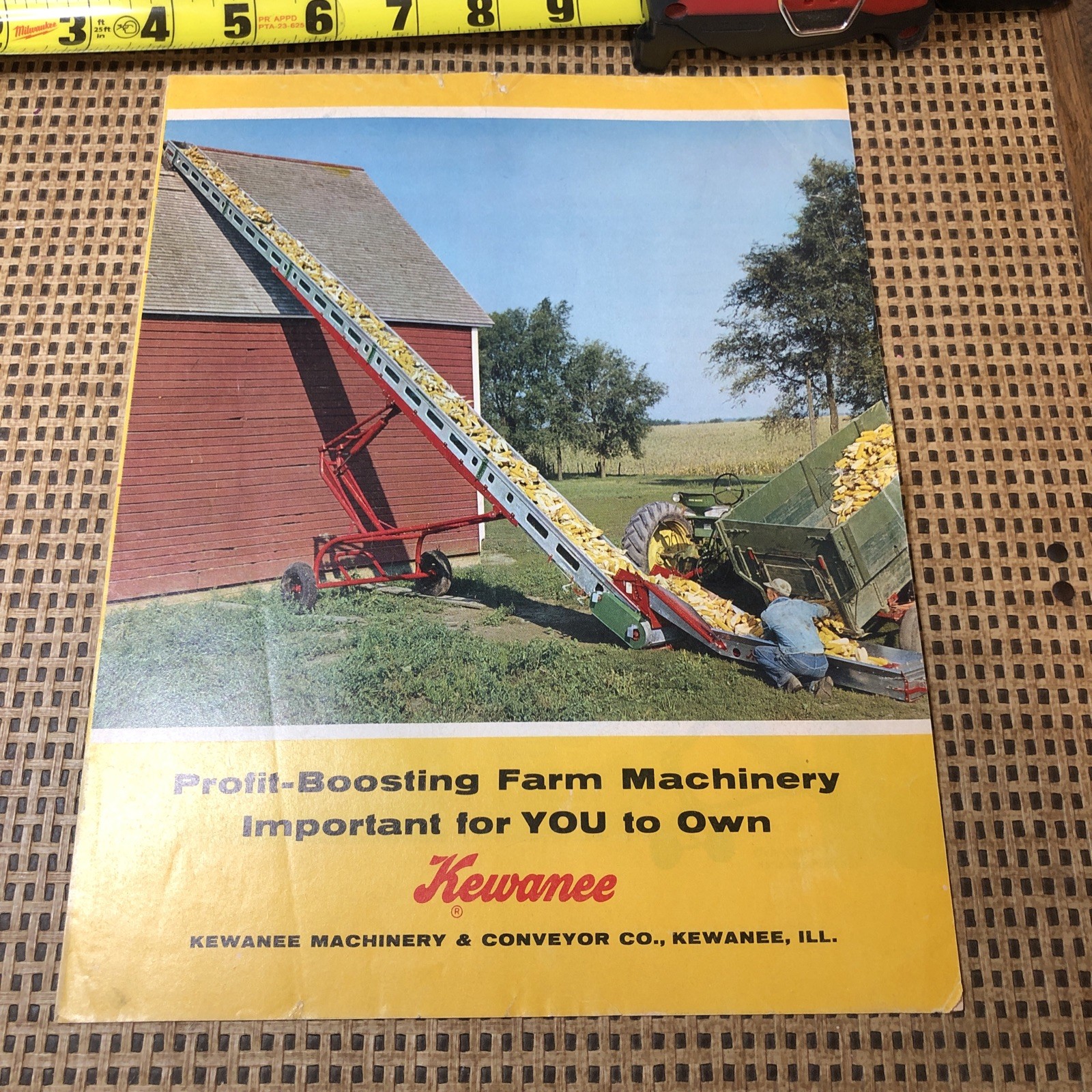 Kewanee Machinery & Conveyor Co. Kewanee IL Vintage Farming Booklet