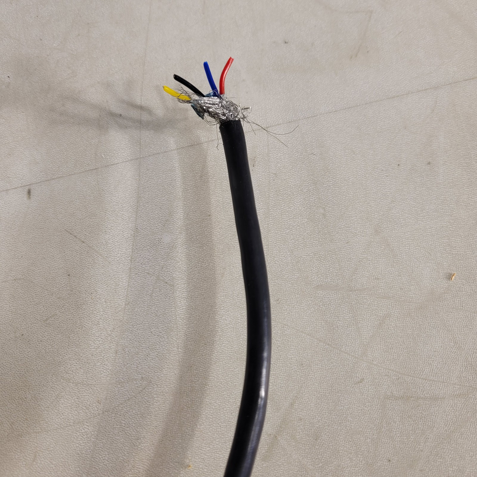 PRICE PER FOOT - HWC HWC042 22AWG 4-Conductor Shielded Wire Copper PRICE PER FOOT - HWC HWC042 22AWG 4-Conductor Shielded Wire Copper