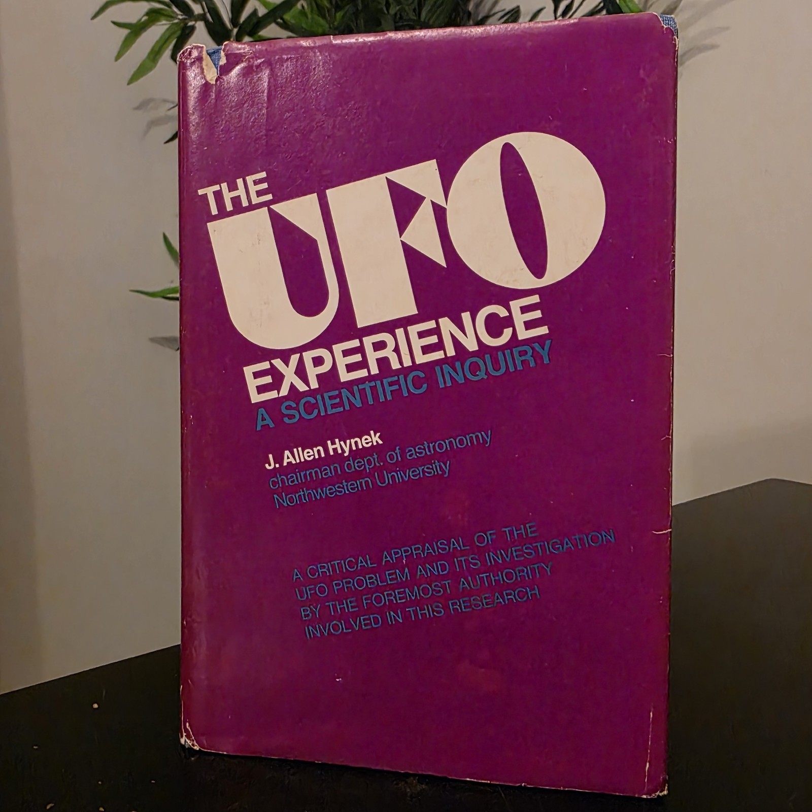The UFO Experience J Allen Hynek Signed Inscribed 1972 Hardcover Dust Jacket 1st