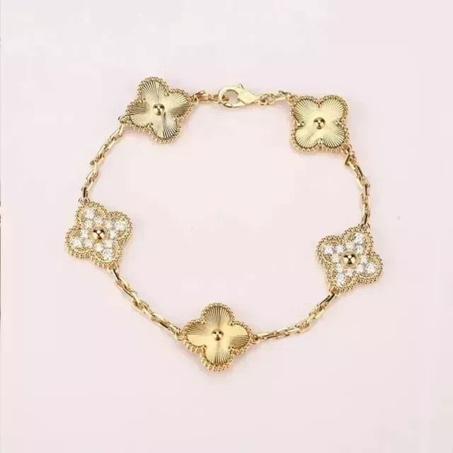 0.2Ct Round Cut Moissanite Flower Women\'s Bracelet 14K Yellow Gold Plated 7 Inch