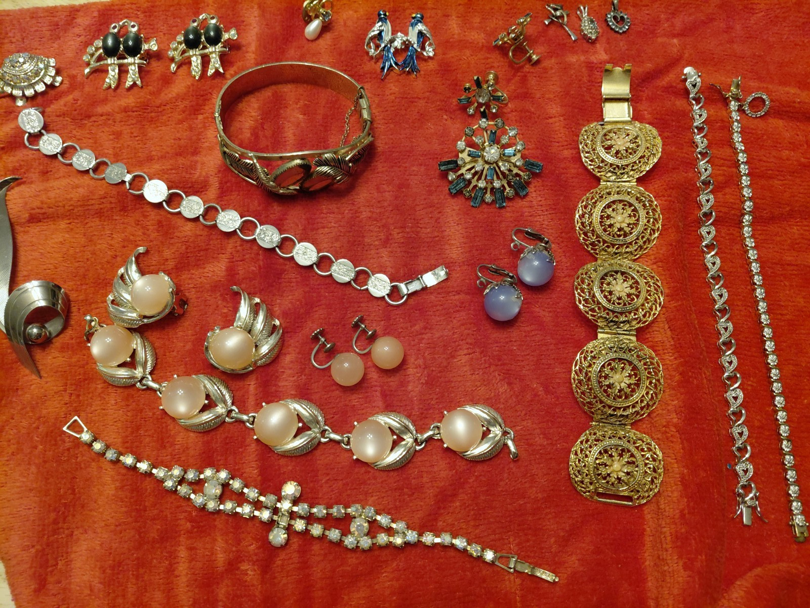 Vintage Costume Jewelry lot bracelets, brooches & screwback earrings, pendants