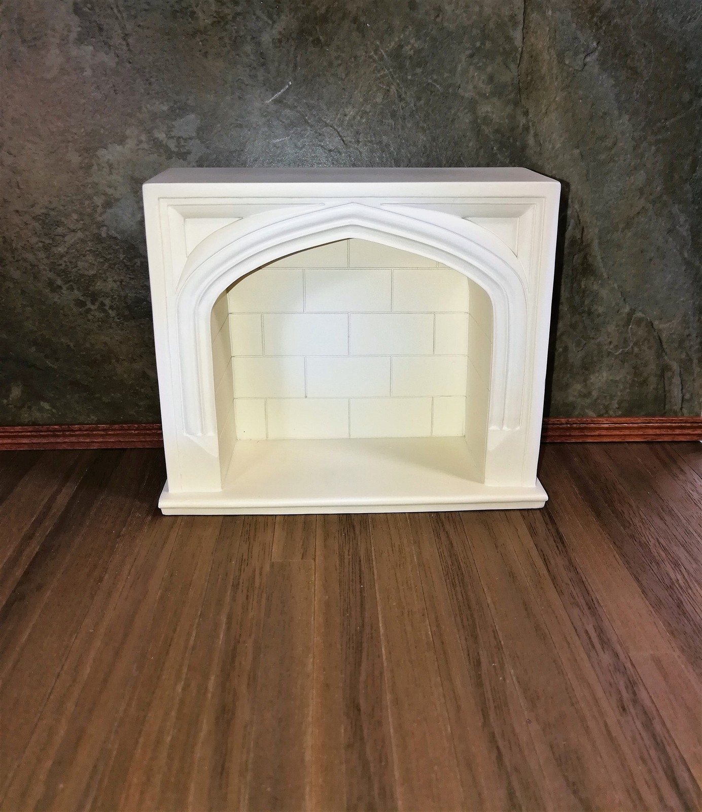 Dollhouse Miniature Large Tudor Gothic Victorian Style Fireplace 1:12 Scale Dollhouse Miniature Large Tudor Gothic Victorian Style Fireplace 1:12 Scale