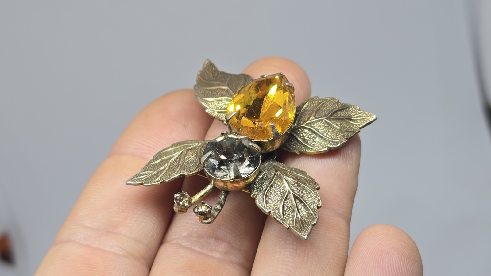 Original by Robert Vintage Bee Brooch Gold Tone Rhinestone Insect Signed