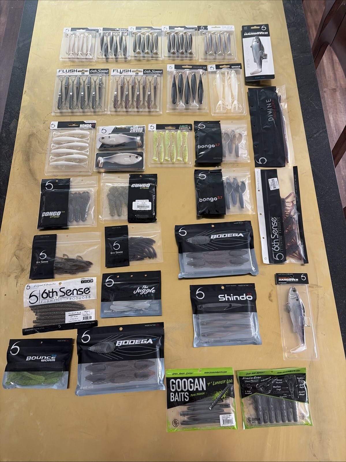 6th Sense Lot Of 30 Soft Plastics See Pics 6th Sense Lot Of 30 Soft Plastics See Pics