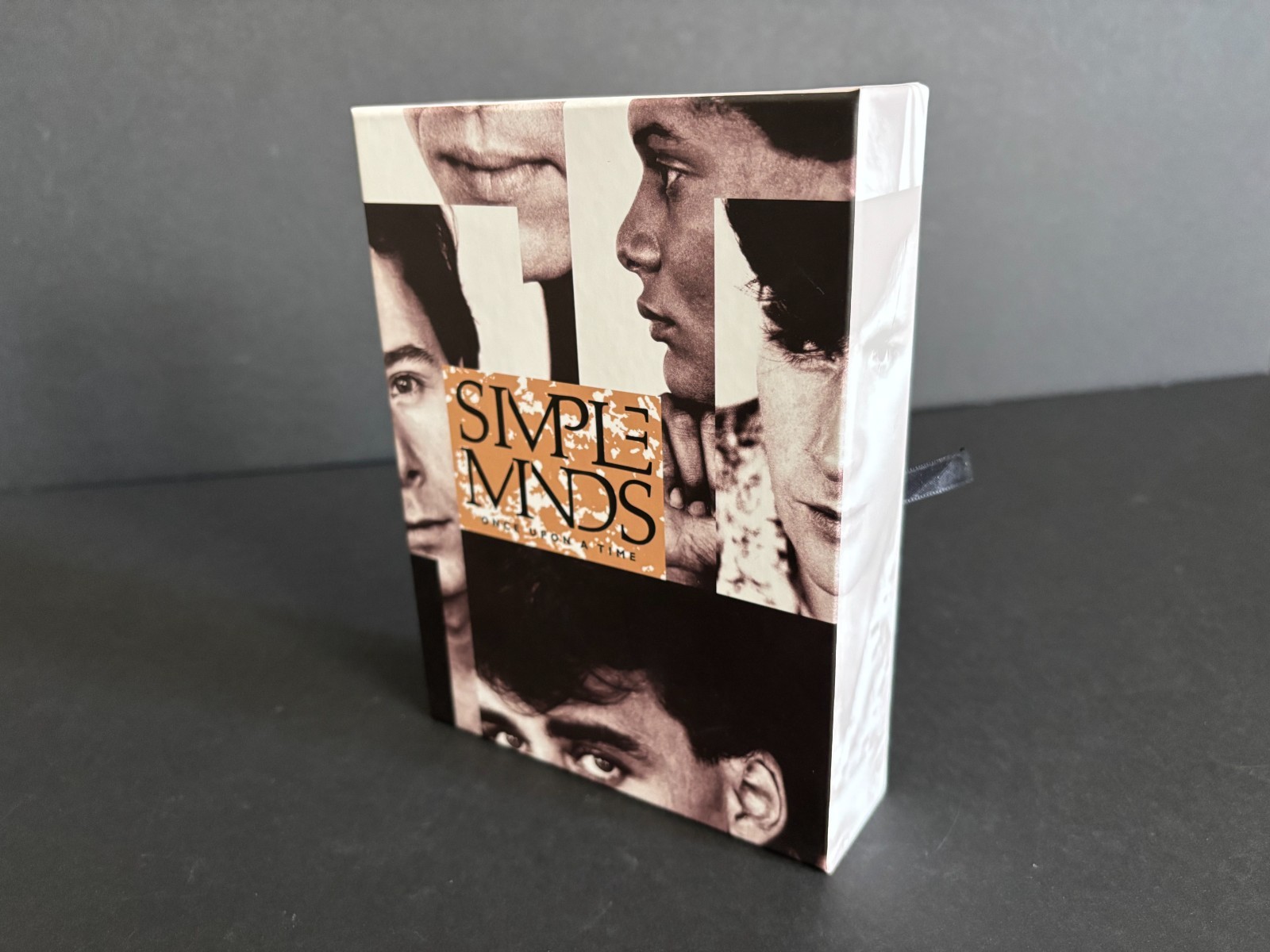 Simple Minds - Once Upon a Time Super Deluxe Edition CD / DVD Box Set 2015
