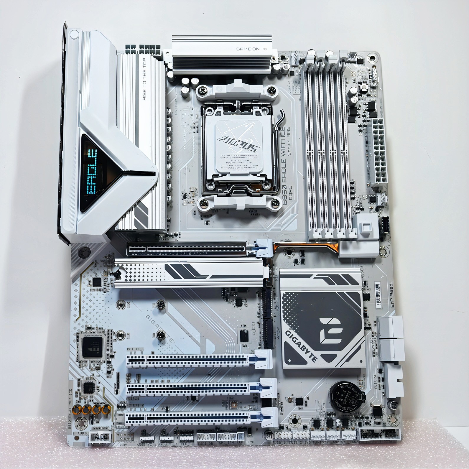 GIGABYTE B850 EAGLE WIFI7 ICE AM5 AMD B850 ATX Motherboard