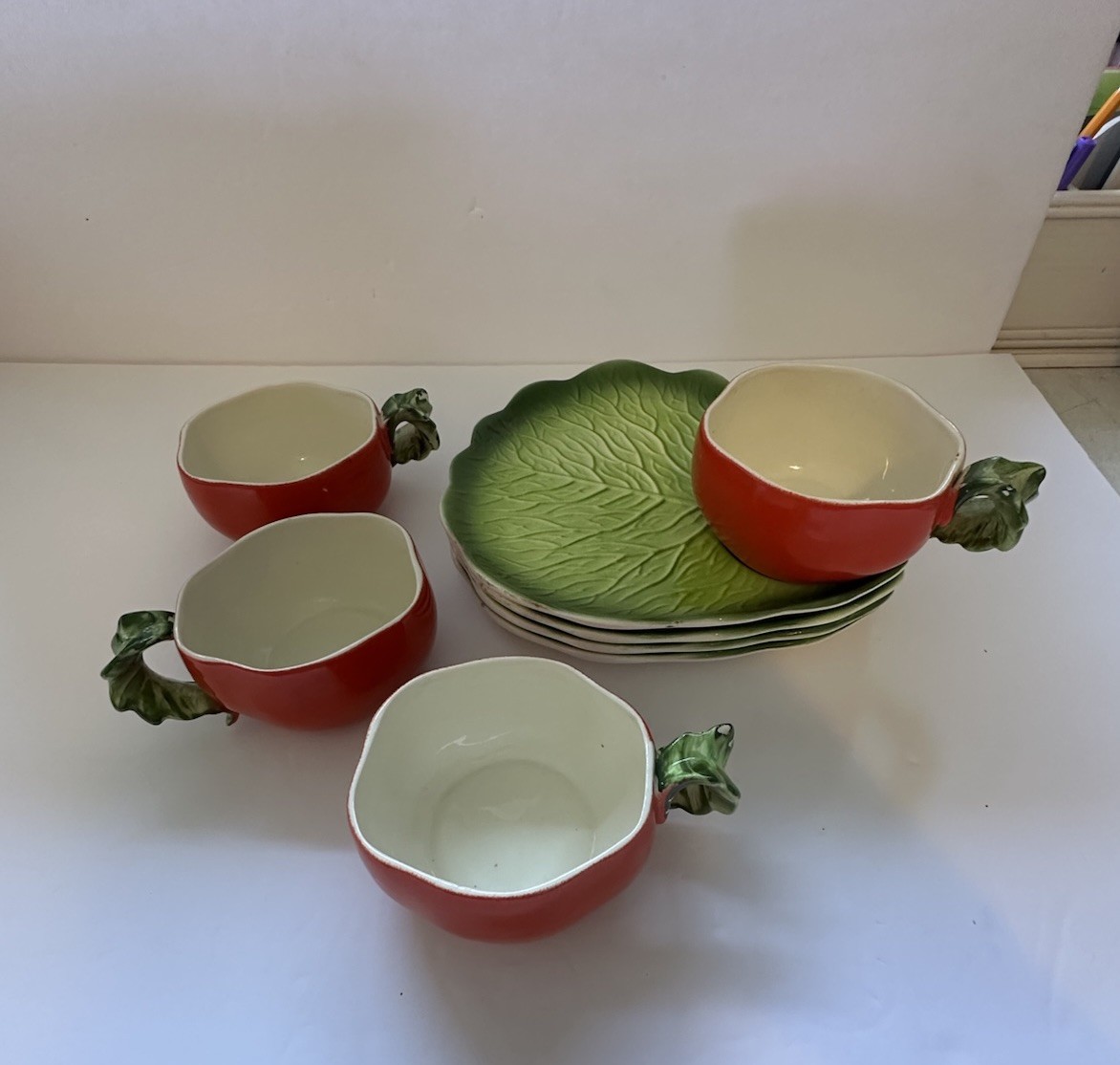 VTG HOLT HOWARD 1962 Majolica Set of 4 Tomato Cups & Lettuce Plates VTG HOLT HOWARD 1962 Majolica Set of 4 Tomato Cups & Lettuce Plates