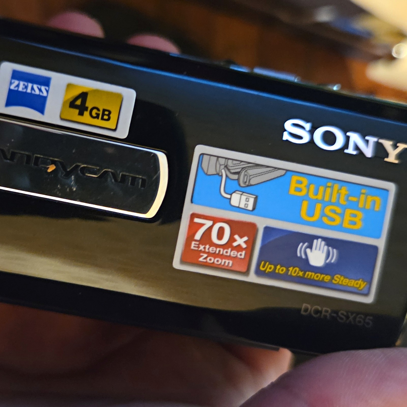 Sony Handycam DCR-SX65 SD Camcorder 60x Optical 2000x Zoom Built-in USB