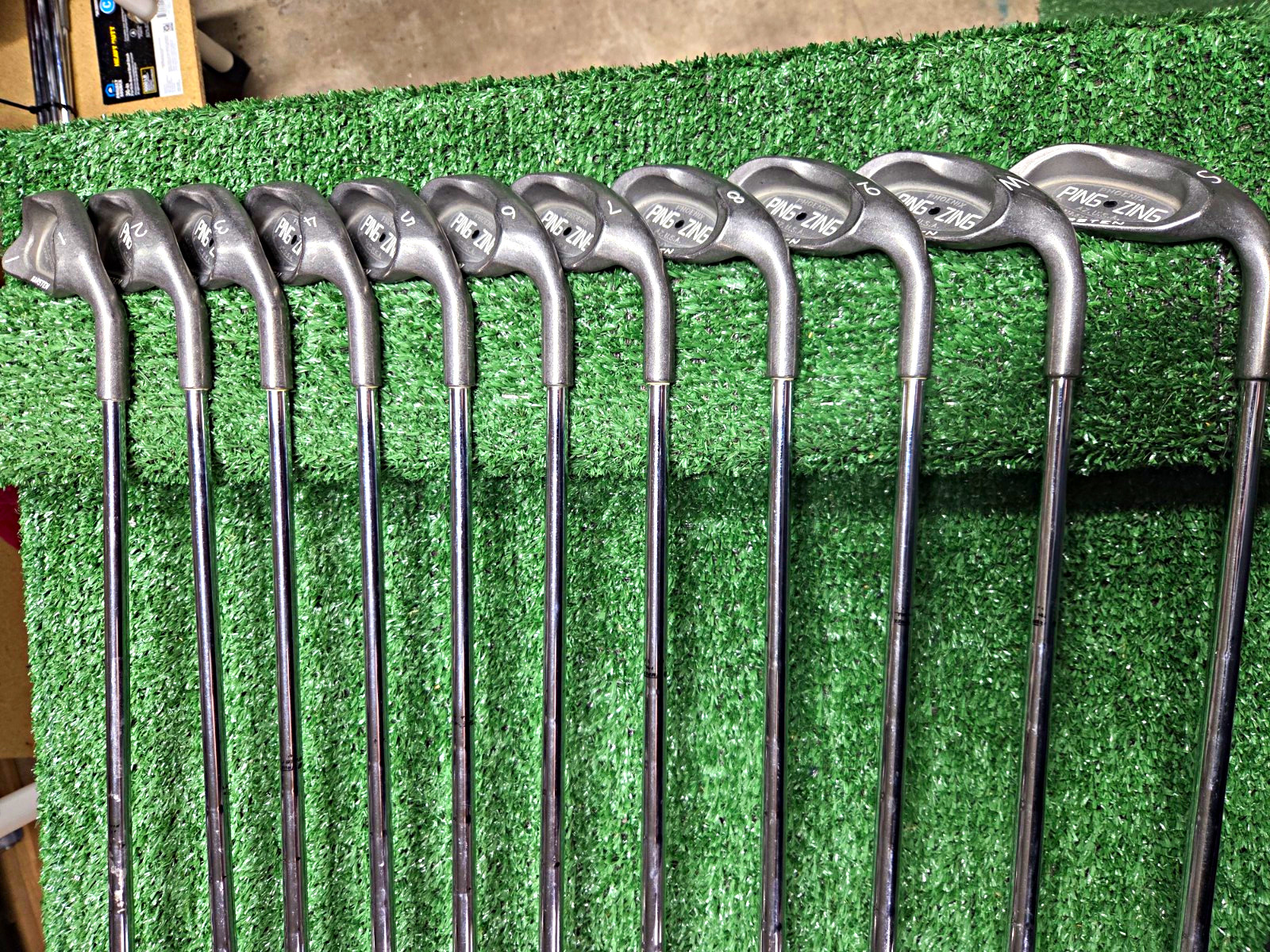 PING Zing Iron Set 2-SW 10pc Right-Hand Regular Flex Steel Shafts Black