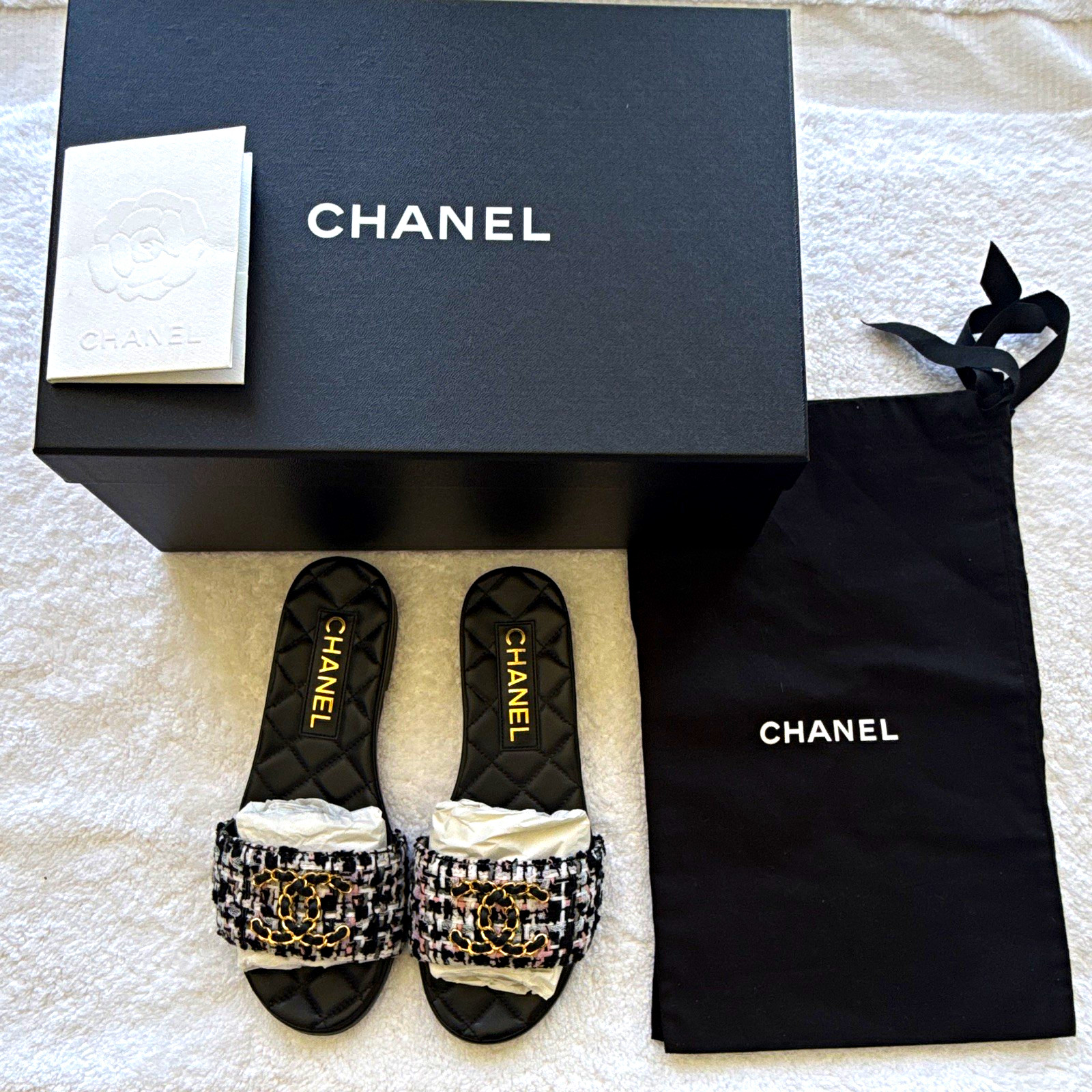 CHANEL Women’s Quilted Tweed Slide Sandals CC Logo Chain Accent US 5
