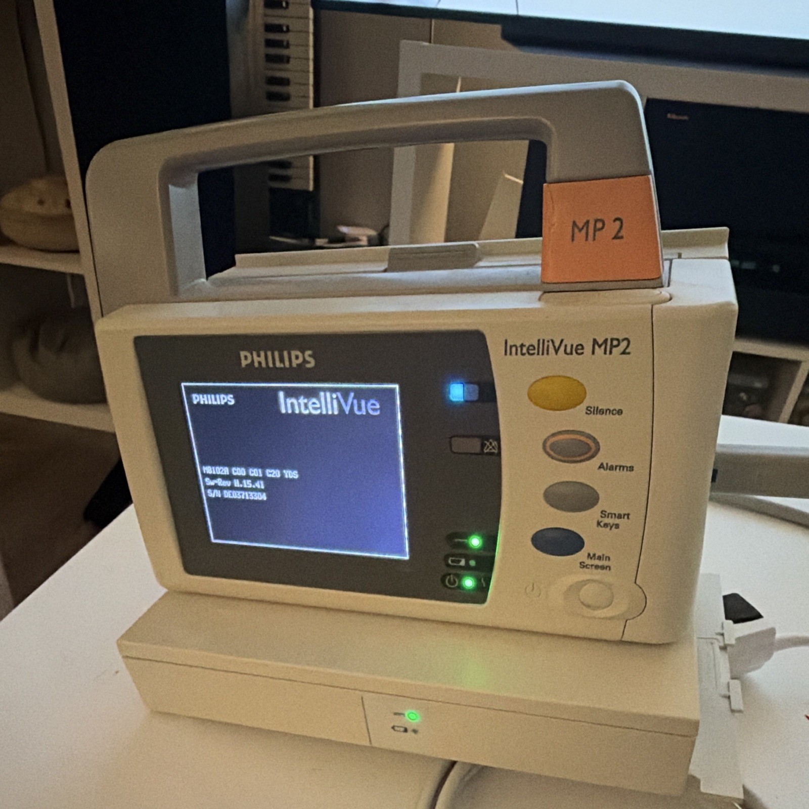 Philips IntelliVue MP2 M8102A PT Monitor + M8023A 865122 PSU + 865297 SpO2 NIBP