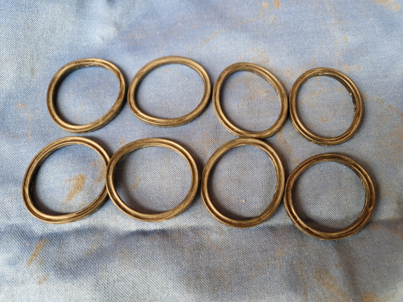 JAGUAR DAIMLER REAR WISHBONE INNER BEARING SEAL XJ6 XJ12 XJS ETYPE 420 C17213 X8 JAGUAR DAIMLER REAR WISHBONE INNER BEARING SEAL XJ6 XJ12 XJS ETYPE 420 C17213 X8