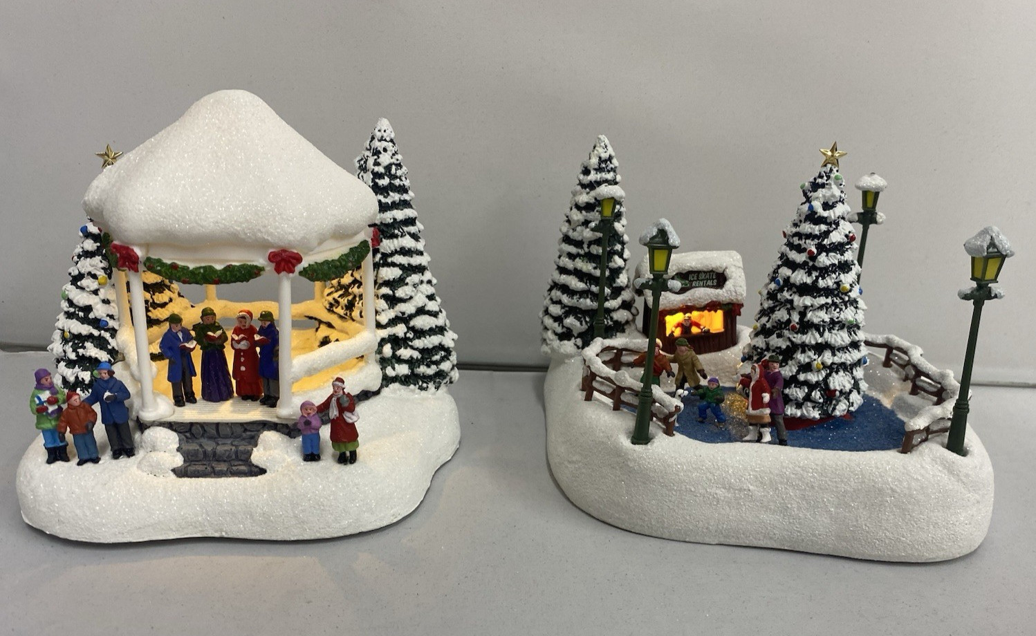 2023 & 2024 Thomas Kinkade Teleflora Christmas Skaters and Carolers Set of 2 2023 & 2024 Thomas Kinkade Teleflora Christmas Skaters and Carolers Set of 2