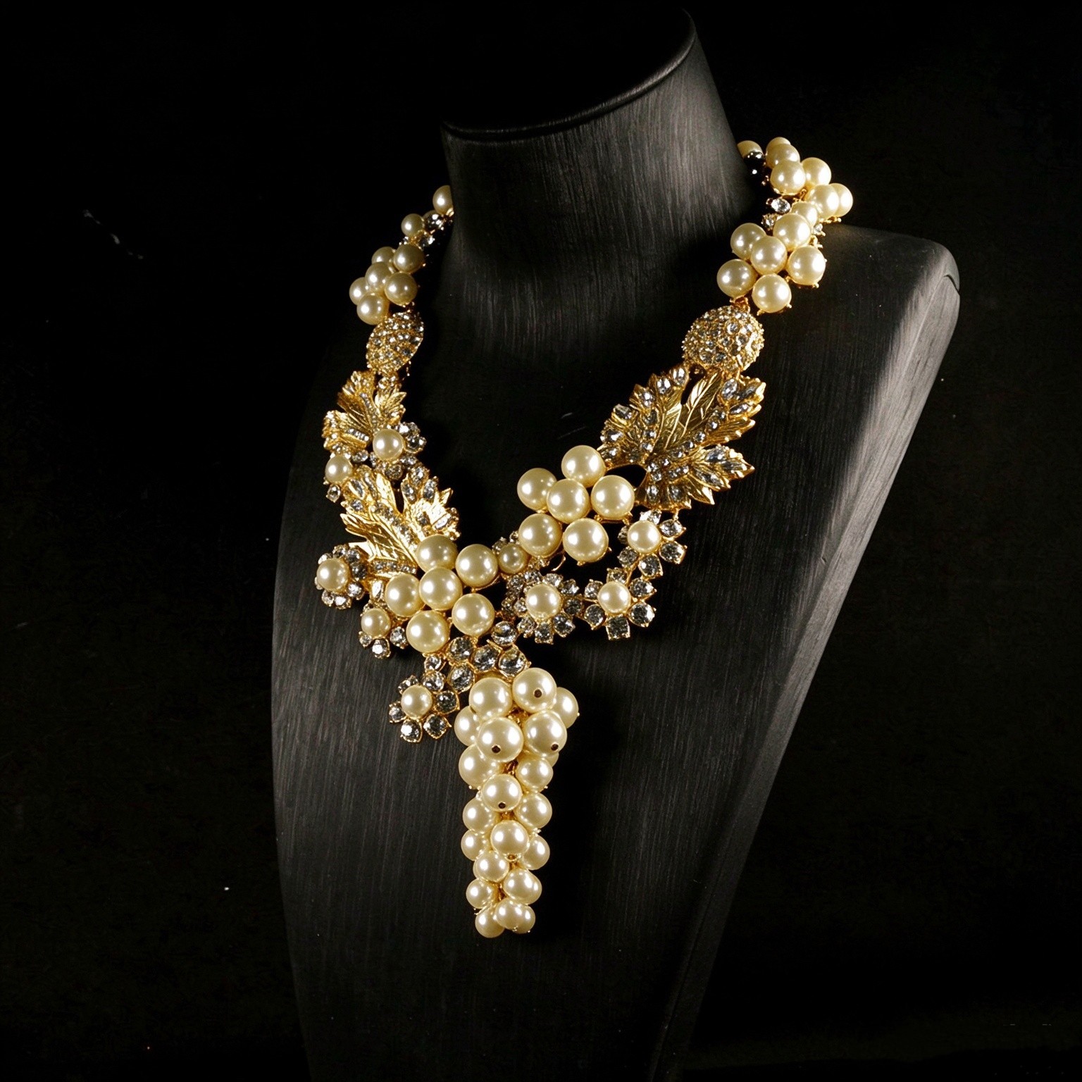 Baroque Pearl Statement Necklace Gold Plated Rhinestone Heavy Chunky Vintage