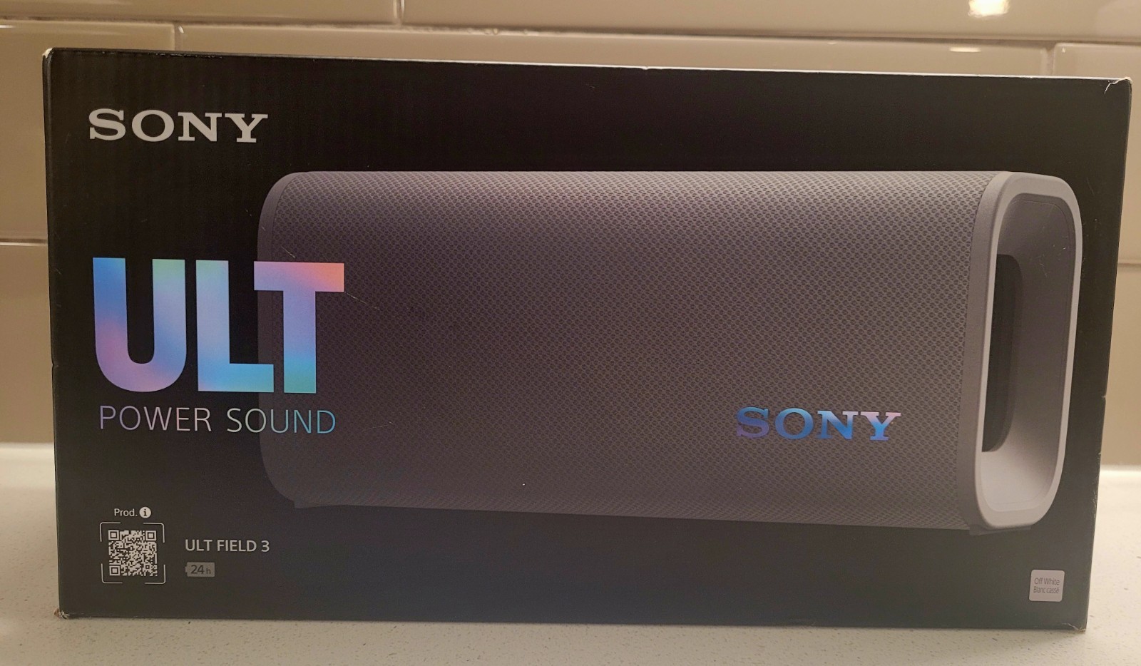 Sony ULT FIELD 3 Wireless Bluetooth Water Resistant Portable Speaker (White) NEW
