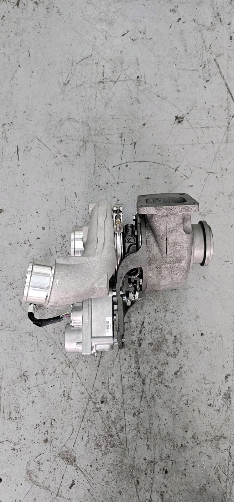 OEM BorgWarner S300V110 Turbo International Truck DT466 DT570 Engine 179030 OEM BorgWarner S300V110 Turbo International Truck DT466 DT570 Engine 179030