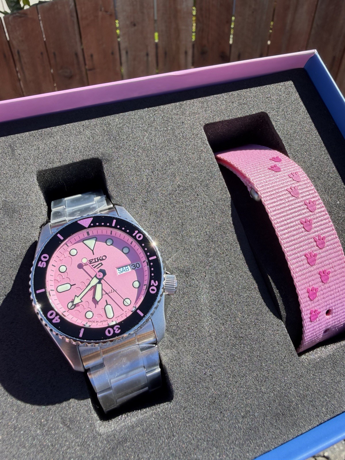 Seiko 5 x pink panther collab stainless steel 38mm men’s watch 1/9999