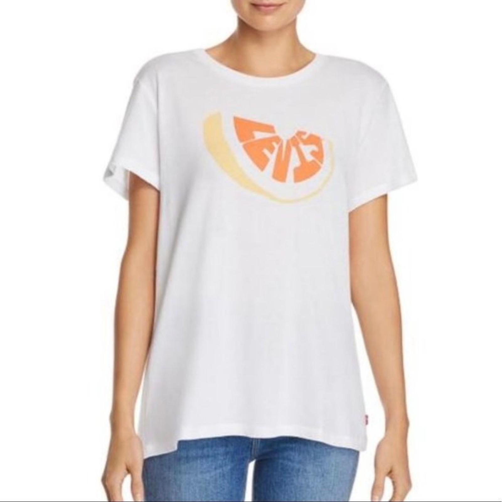 NWOT RARE Levi’s ‘the Perfect Fruit’ Tee Graphic Size M NWOT RARE Levi’s ‘the Perfect Fruit’ Tee Graphic Size M
