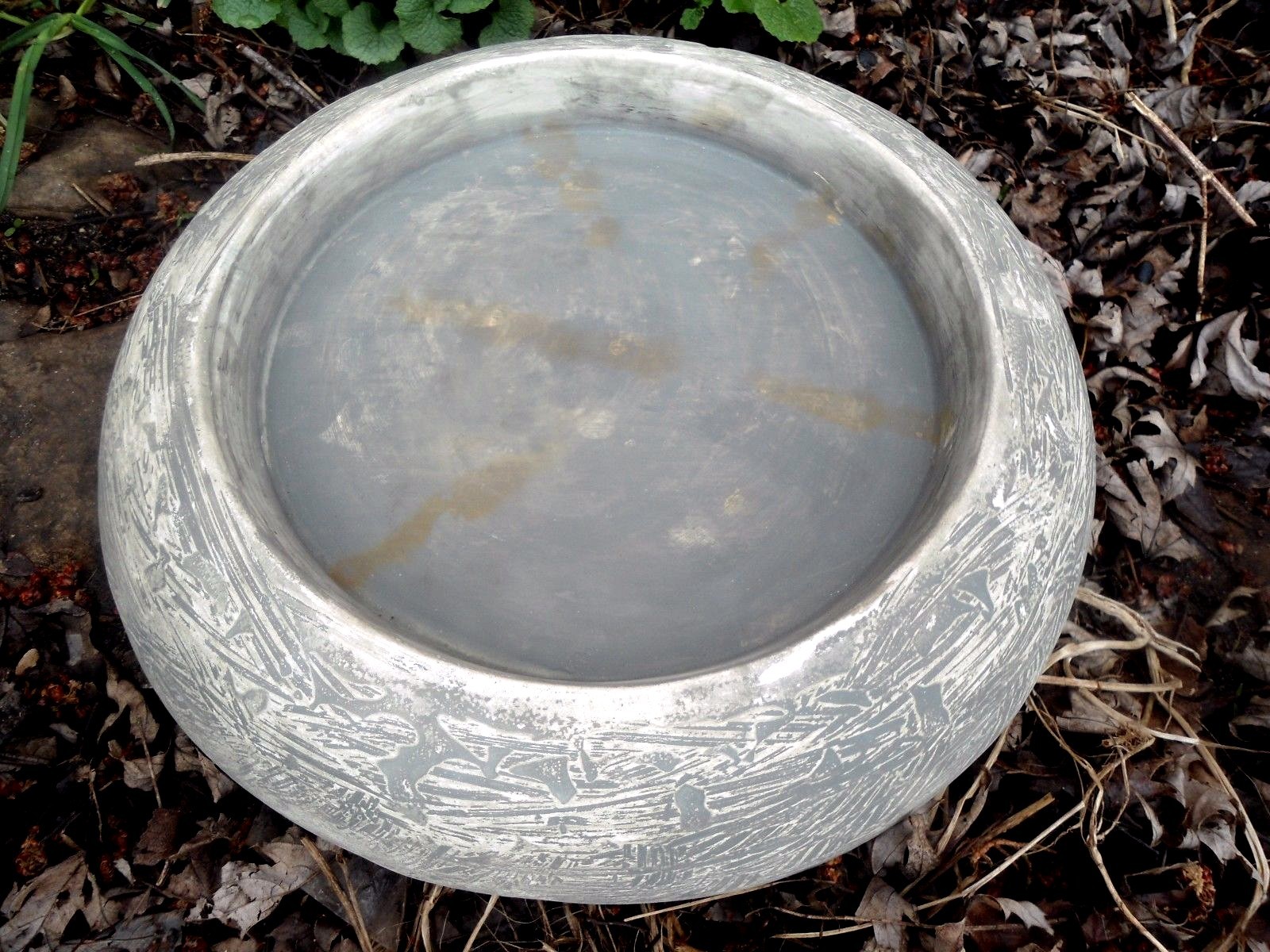 Plain bird feeder birdbath concrete plaster mold mould 13.5\