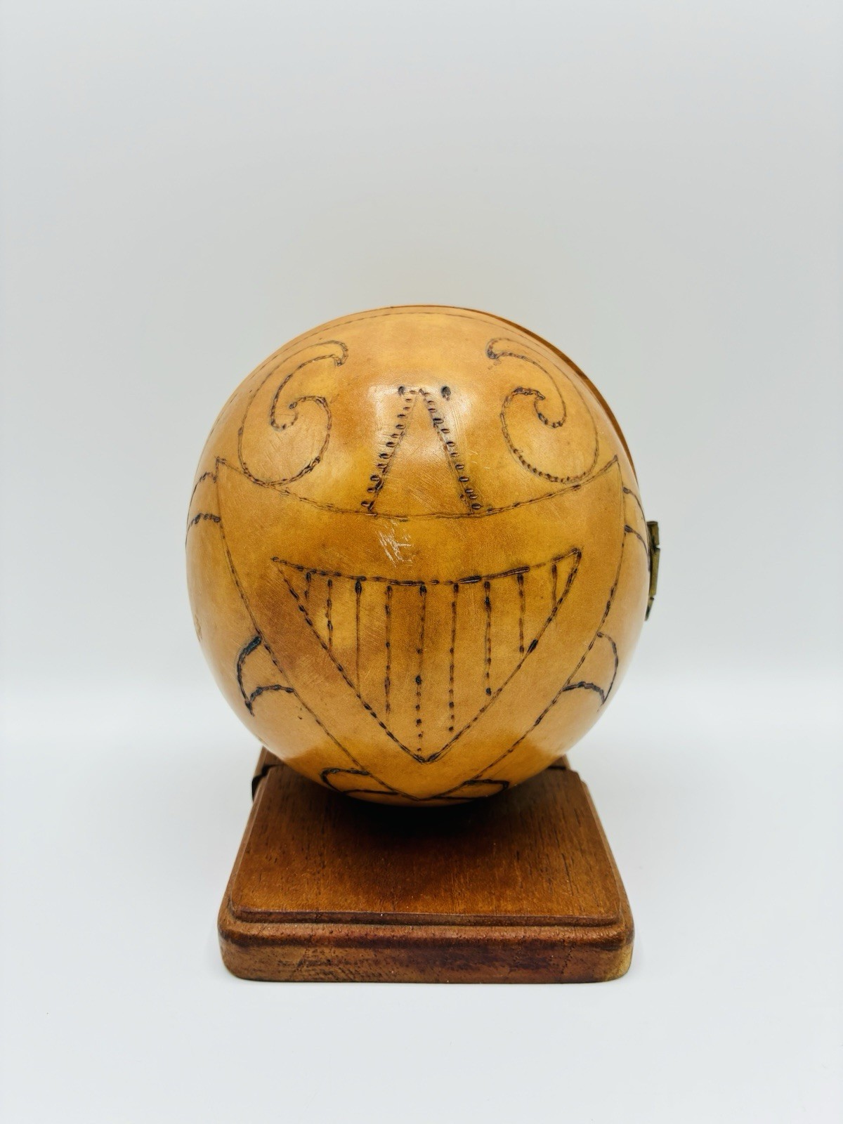Vintage Artesanías Modernas Hand-Carved Wood Folk Art David, Chiriquí, Panama