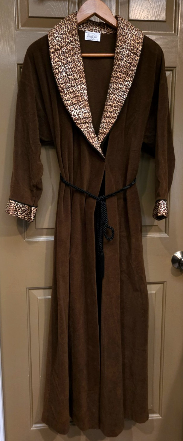 VTG 70s VANITY FAIR Brown Leopard Print Fleece Side Pockets Lounge Robe Sz S VTG 70s VANITY FAIR Brown Leopard Print Fleece Side Pockets Lounge Robe Sz S