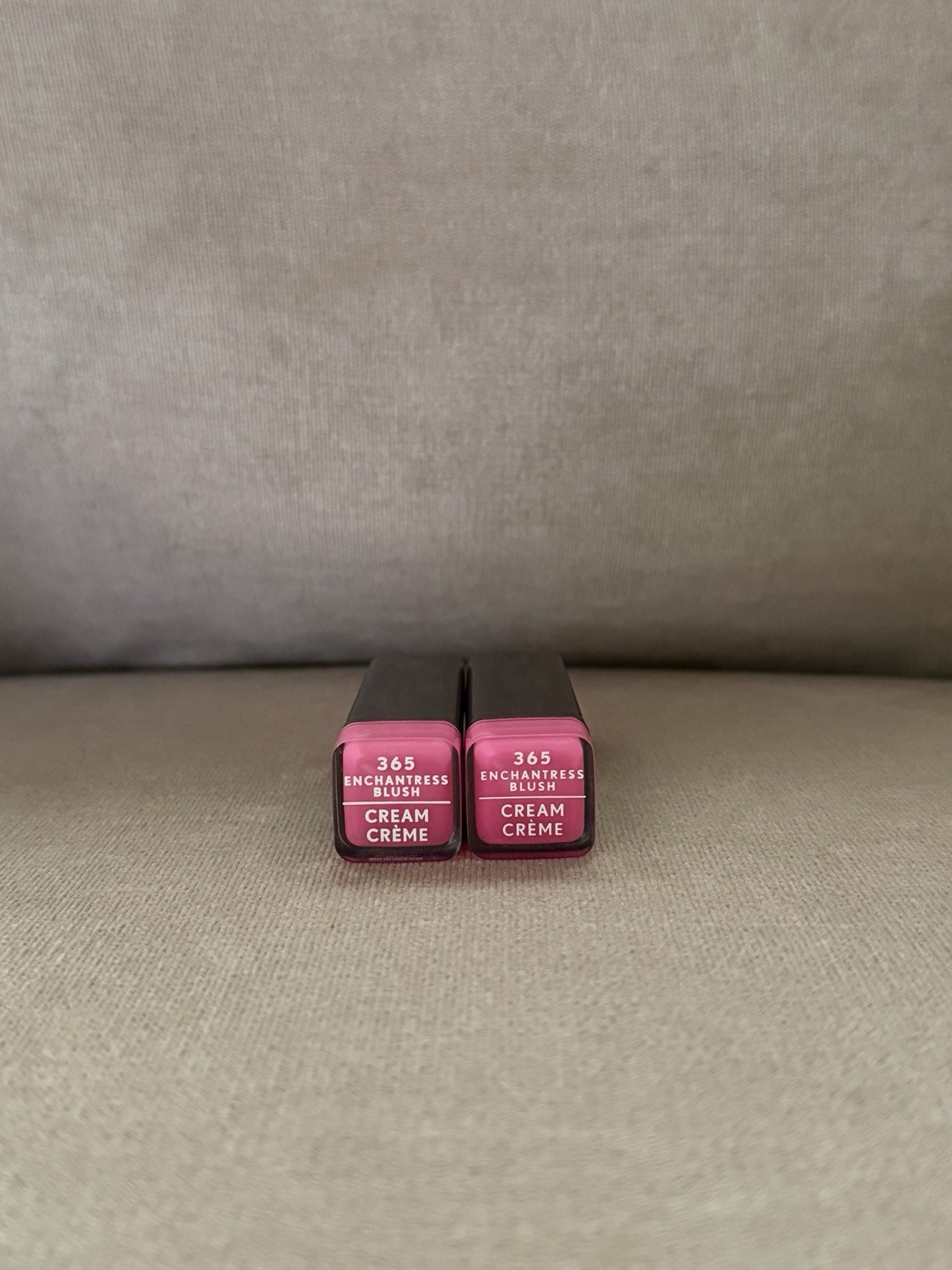 2X Covergirl Exhibitionist Lipstick Cream 365 Enchantress Blush 2X Covergirl Exhibitionist Lipstick Cream 365 Enchantress Blush