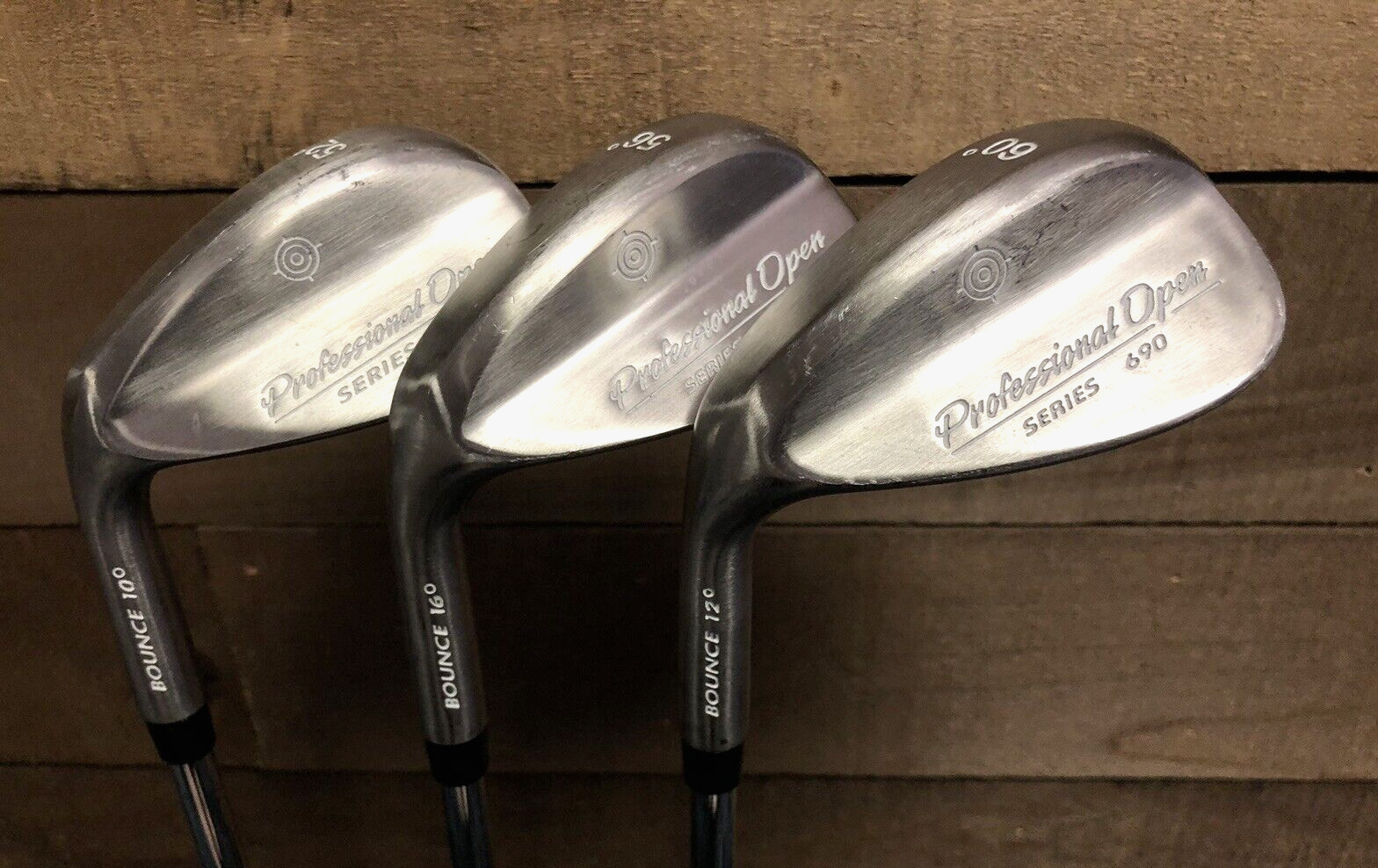 USED LEFT HANDED Professional Open 690 Wedge Set 52°/56°/60° Reg Flex 35-NFB9