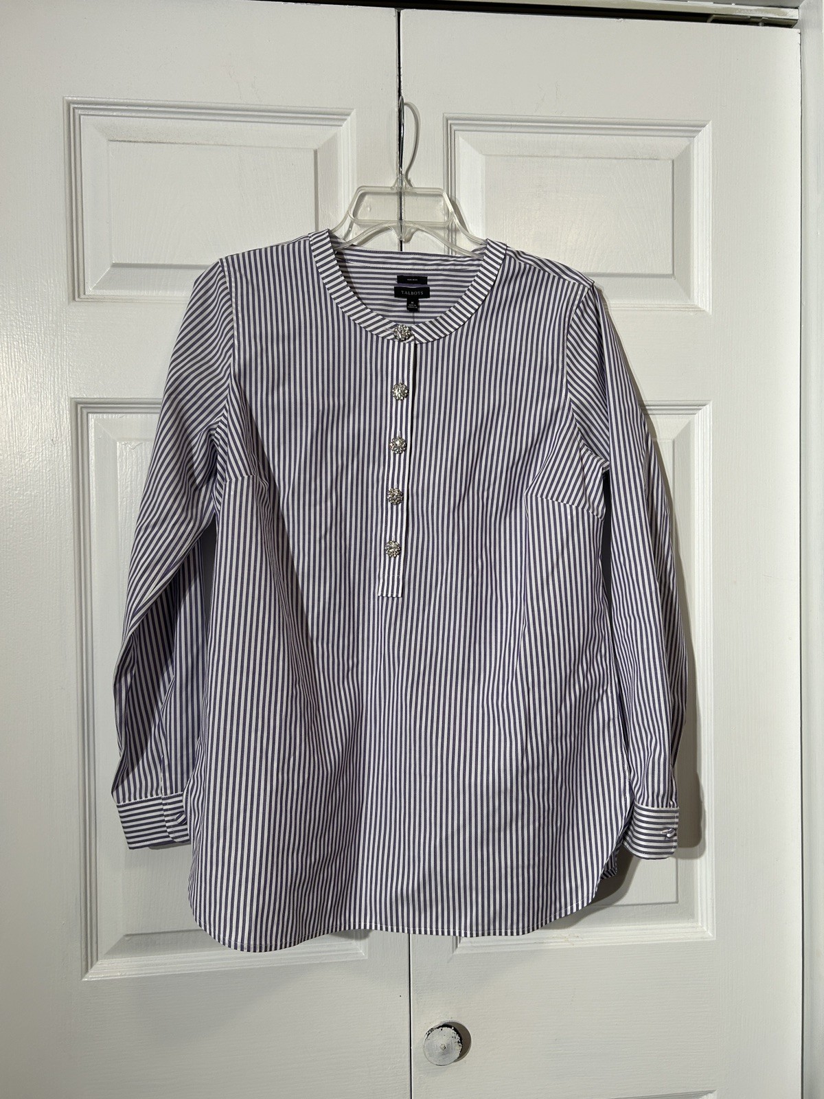 NWT TALBOTS Non Iron Band Collar Top Size M Medium Striped Embellished Button
