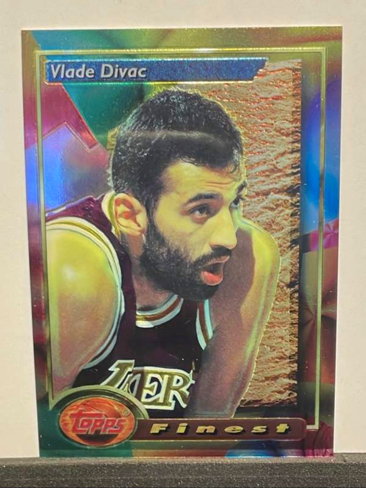 1993-94 Topps Finest - Vlade Divac #197 Refractor 1993-94 Topps Finest - Vlade Divac #197 Refractor