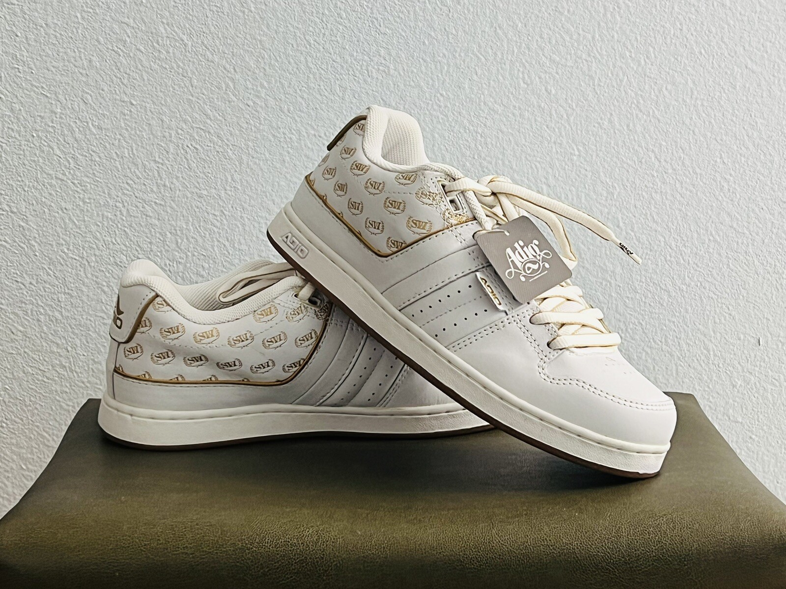 ADIO SHAUN (  SHAWN ) WHITE VINTAGE OLD SCHOOL SKATE SHOES WITH ORIGINAL BOX