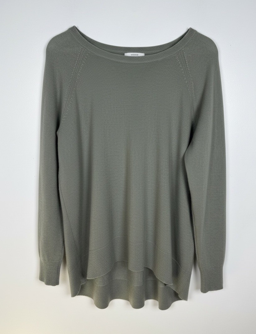 Garnet Hill Medium Sage Green 100% Cashmere Loose Fit Boat Neck Sweater Garnet Hill Medium Sage Green 100% Cashmere Loose Fit Boat Neck Sweater