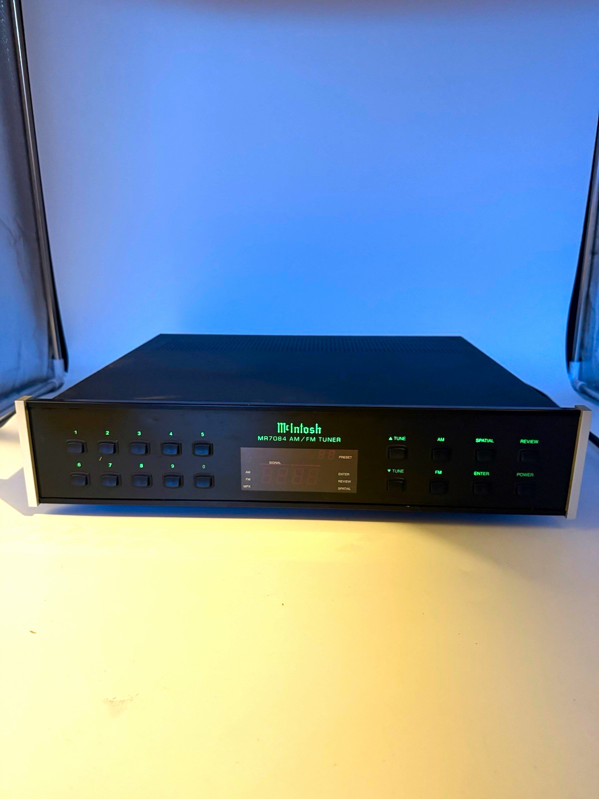 McIntosh MR7084 AM/FM Tuner Vintage Audiophile Stereo Component McIntosh MR7084 AM/FM Tuner Vintage Audiophile Stereo Component