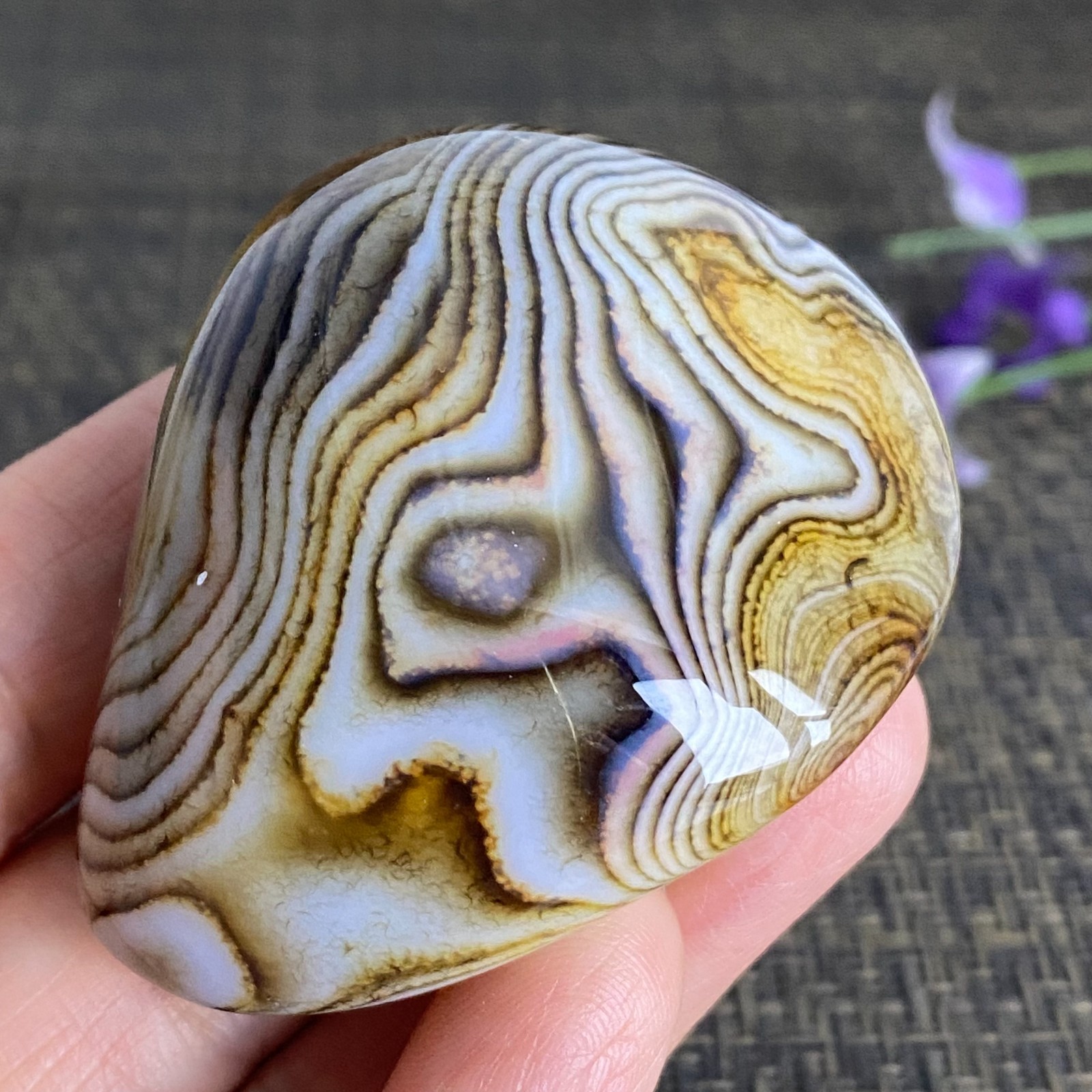 58g  beautiful Silk Stone ornaments home decoration