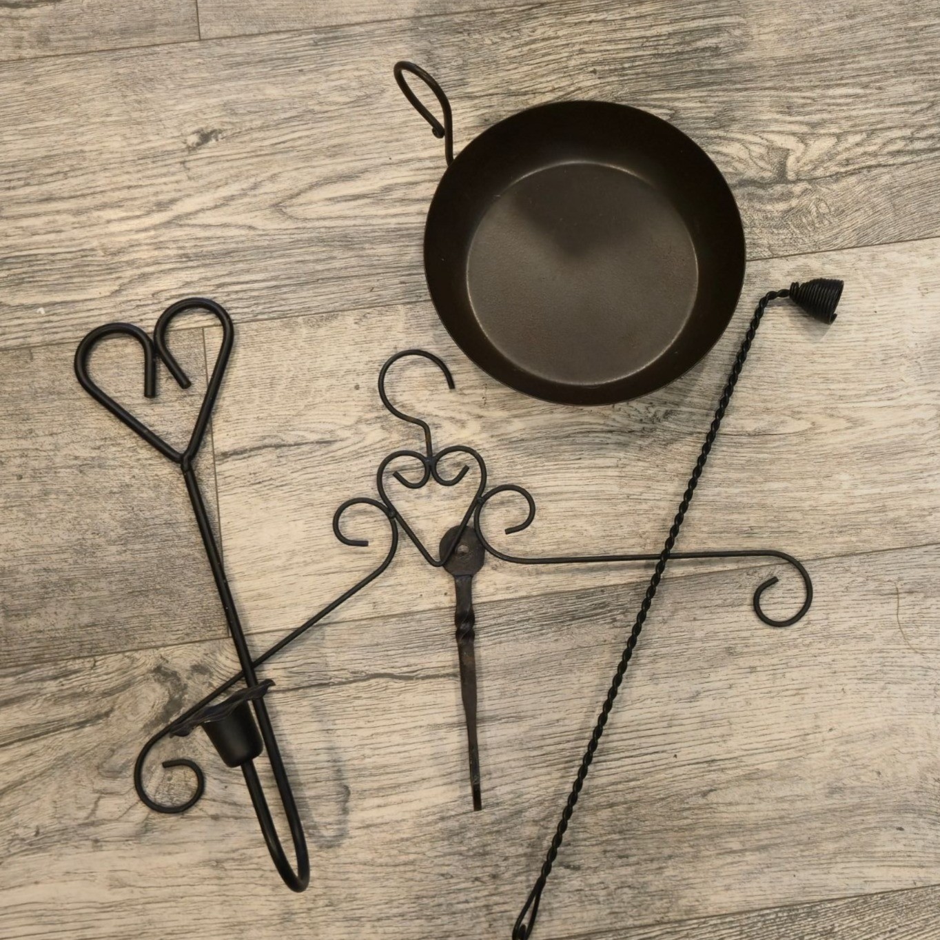 Vintage Lot of Metals & Cast Iron Primitive Rustic home decor hook candle more Vintage Lot of Metals & Cast Iron Primitive Rustic home decor hook candle more