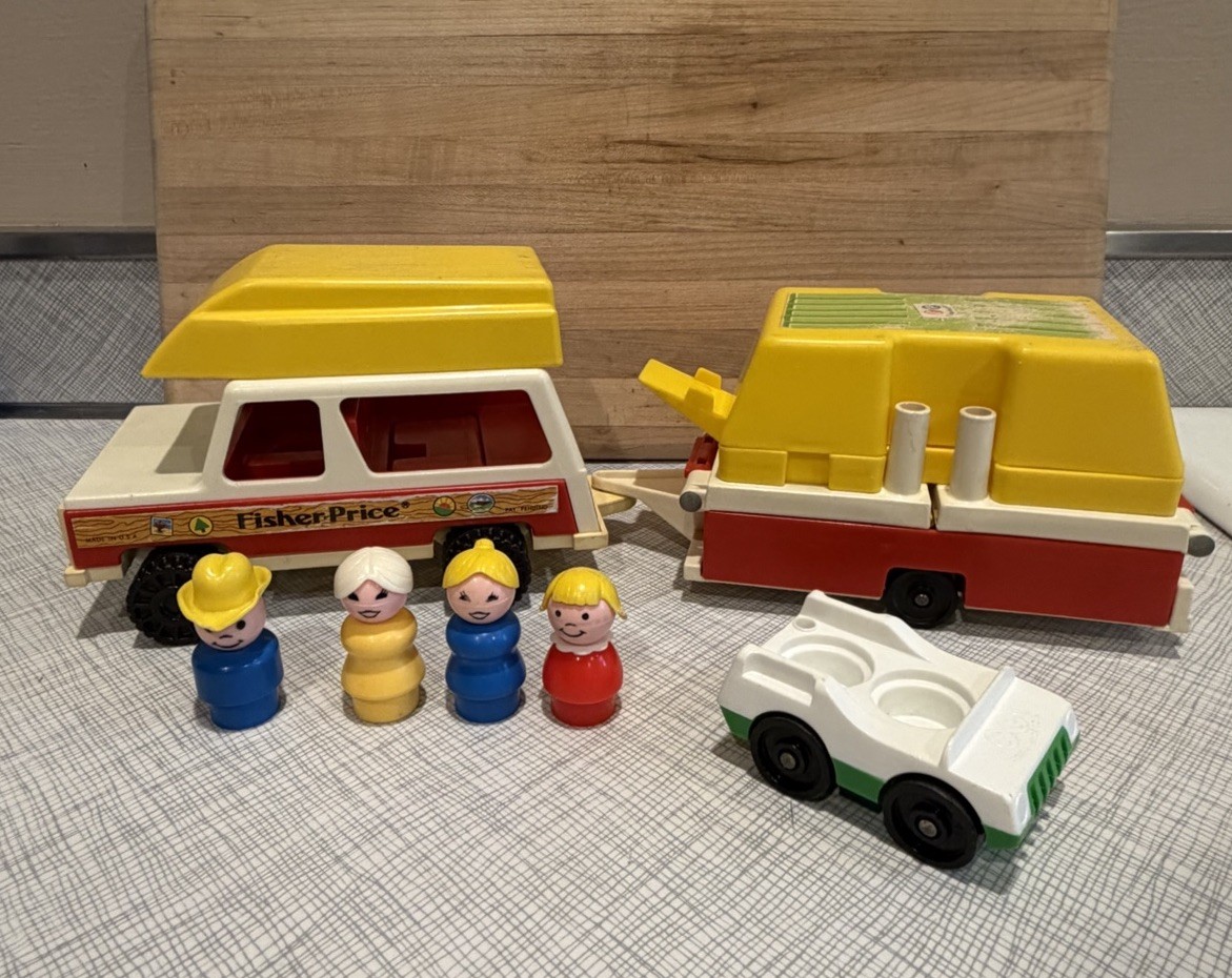 Fisher-Price Little People 1979 Vintage Camper RV Tent Trailer Car 4 Figures Fisher-Price Little People 1979 Vintage Camper RV Tent Trailer Car 4 Figures