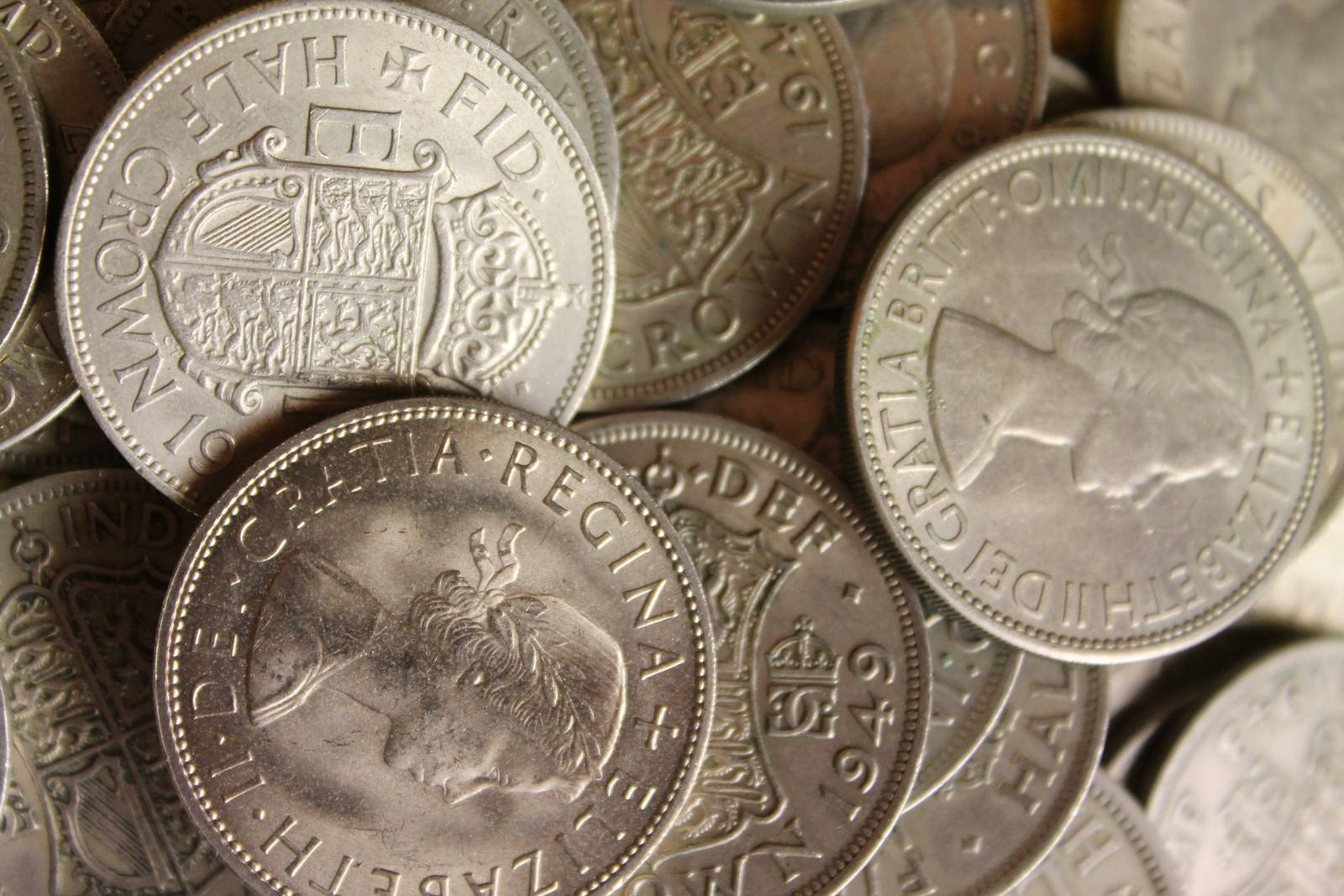 10 HALFCROWNS BULK LOT OF OLD BRITISH COINS 10 HALFCROWNS BULK LOT OF OLD BRITISH COINS