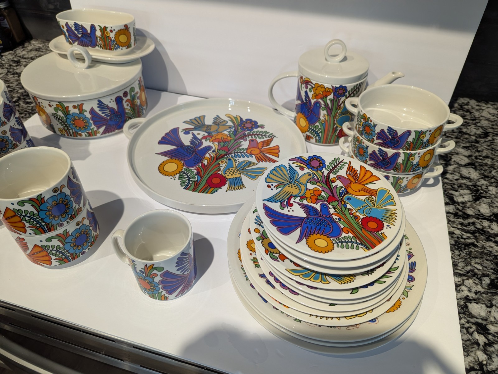 Villeroy and Boch “Acapulco” - 30 Pieces Kitchen Ware Collectible Decorative Villeroy and Boch “Acapulco” - 30 Pieces Kitchen Ware Collectible Decorative
