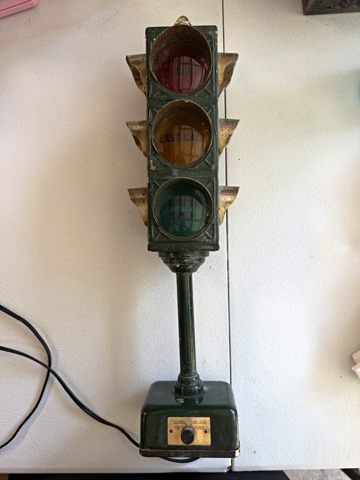 Vintage 1960s B&B Bar Traffic Light Lamp – Last Call / Bar Is Open / Closed –