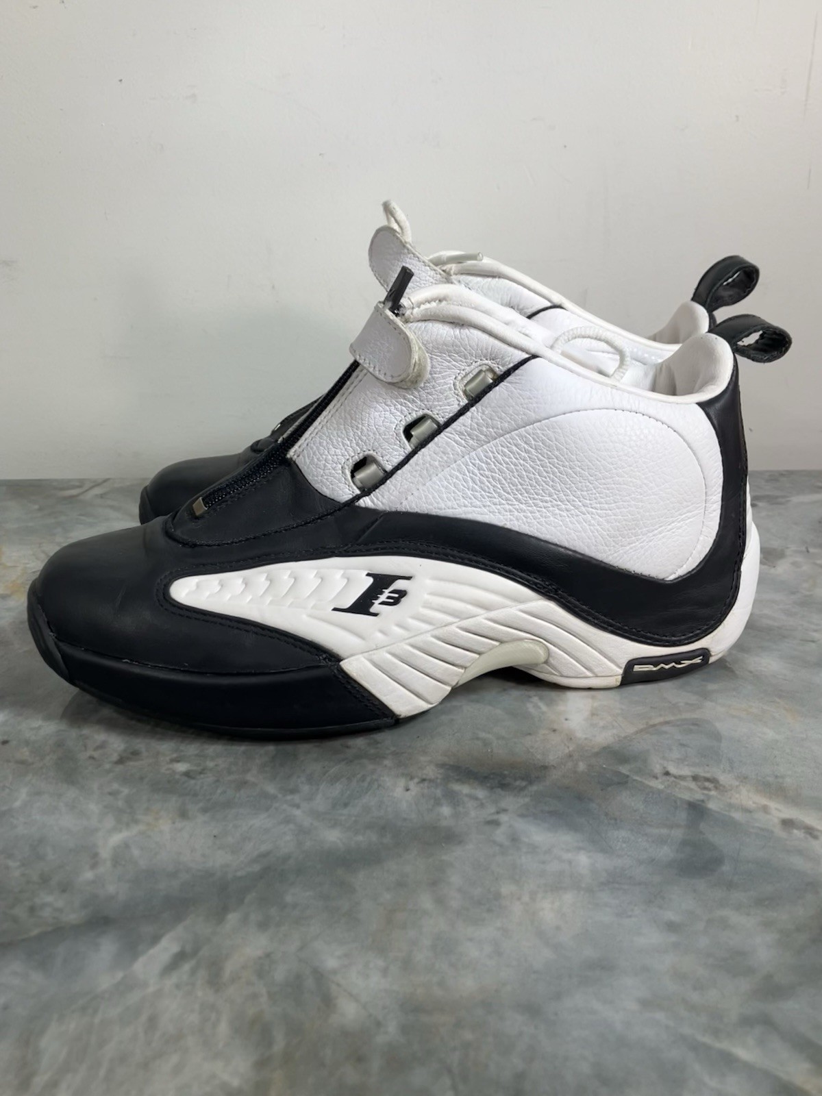 Reebok Answer IV 4 OG Allen Iverson White Black Men\'s Sz 8.5 151569 2012 No Box Reebok Answer IV 4 OG Allen Iverson White Black Men\'s Sz 8.5 151569 2012 No Box
